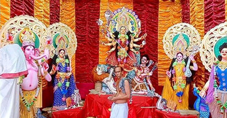আজ মহা অষ্টমী
