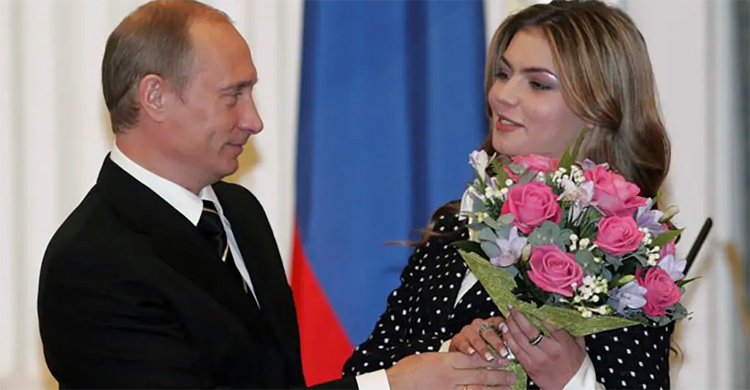 ইইউ’র নিষেধাজ্ঞার মুখে পুতিনের ‘প্রেমিকা’ এলিনা