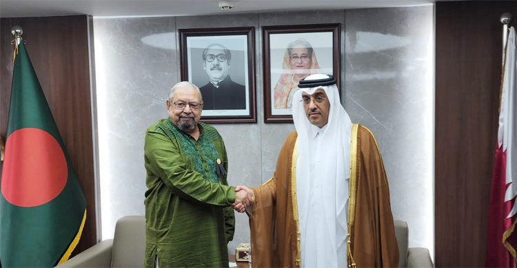 বাংলাদেশি কর্মীদের দক্ষতার প্রশংসায় কাতারের শ্রমমন্ত্রী