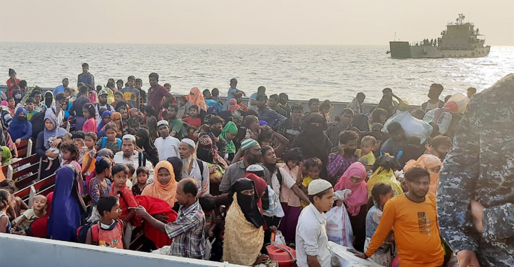 ভাসানচরে পৌঁছালেন আরও ২৯৮২ রোহিঙ্গা