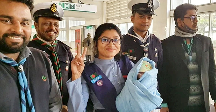 সুস্থ হয়ে বাড়ি ফিরলো মেট্রোস্টেশনে জন্ম নেওয়া ‘রাজত্ব’