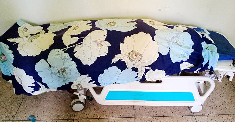 এক মাসের দুধের শিশুকে রেখে মায়ের আত্মহত্যা