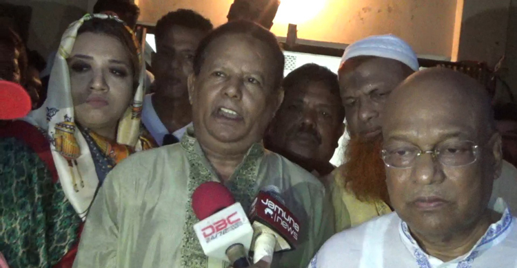 পররাষ্ট্রমন্ত্রীর পদত্যাগ-বক্তব্য প্রত্যাহার দাবি বিএনপি নেতার