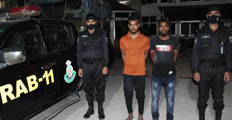 নারায়ণগঞ্জে ৩৯৯ বোতল ফেনসিডিলসহ গ্রেফতার ২