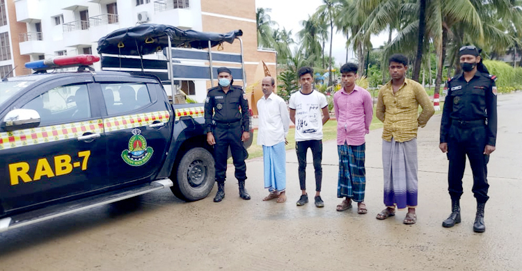 বিয়ে ও চাকরির প্রলোভনে ধর্ষণ, চট্টগ্রামে আটক ৪