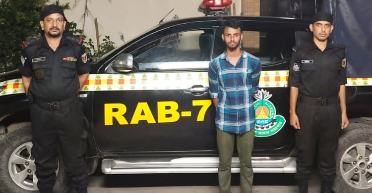 চট্টগ্রামে অপহৃত কিশোরী নারায়ণগঞ্জে উদ্ধার, ট্রাকচালক গ্রেফতার