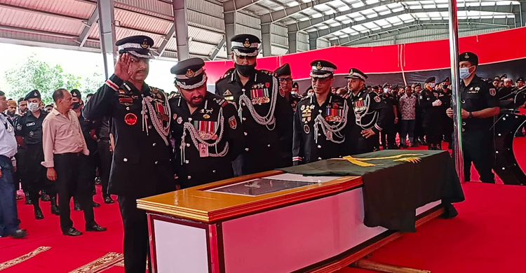 কর্মস্থল থেকেই চির বিদায় নিলেন লে. কর্নেল ইসমাইল