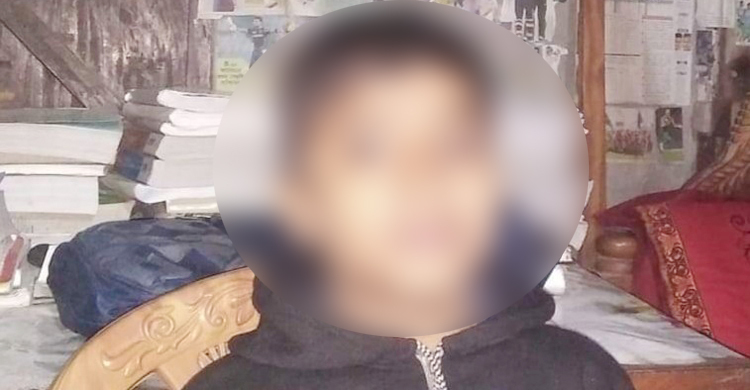 ছোট ভাইয়ের দায়িত্ব না নিয়ে ট্রেনে তুলে দিলেন ভাই-ভাবি