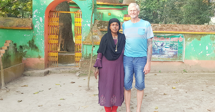 কেশবপুরের রহিমার সঙ্গে মিশিগানের হোগলের ভালোবাসার সংসার