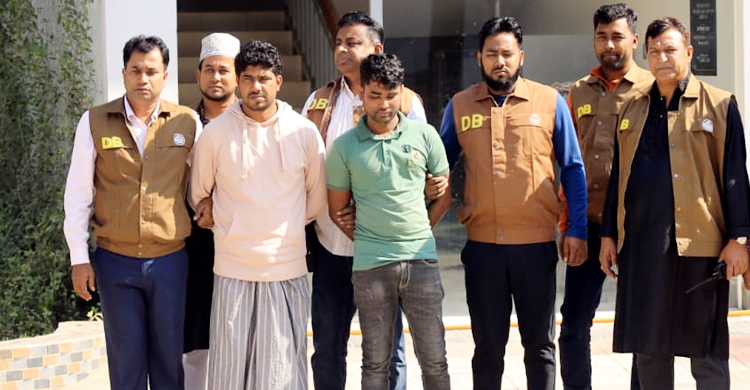 নরসিংদীতে ইউপি চেয়ারম্যান মানিক হত্যায় অস্ত্রসহ দুজন গ্রেফতার