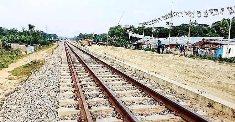 কসবা রেলওয়ে স্টেশনের নির্মাণকাজ ফের শুরু