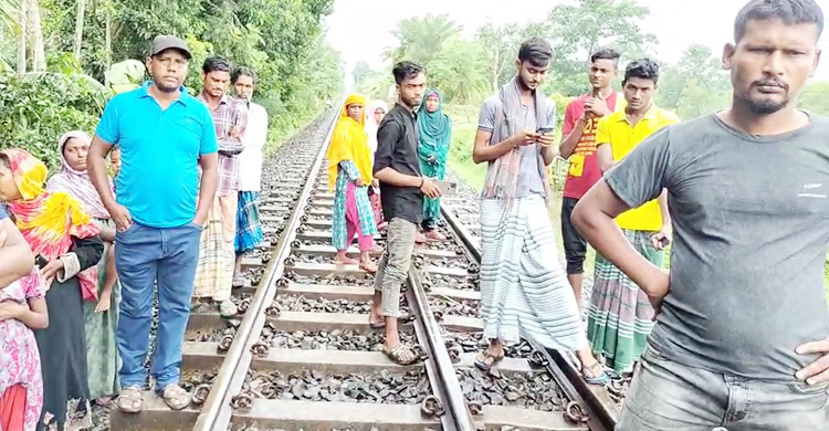 নাটোরে ট্রেনে কাটা পড়ে তরুণের মৃত্যু