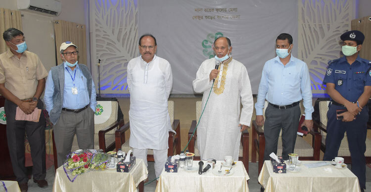 রেলক্রসিং তুলে দিয়ে আন্ডার ও ওভার পাসিং করা হবে : রেলমন্ত্রী