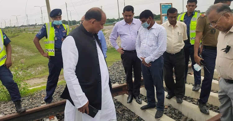 খুলনা-মোংলা বন্দর রেললাইন ডিসেম্বরে চালুর আশা মন্ত্রীর