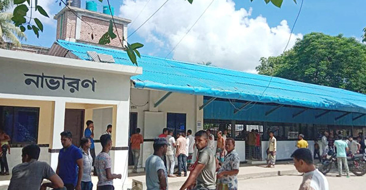 রেলস্টেশন অফিস রুমে অনৈতিক কর্মকাণ্ডের অভিযোগে প্রেমিক যুগল আটক