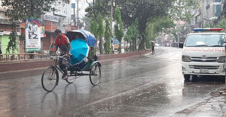 Light to moderate rain likely across the country