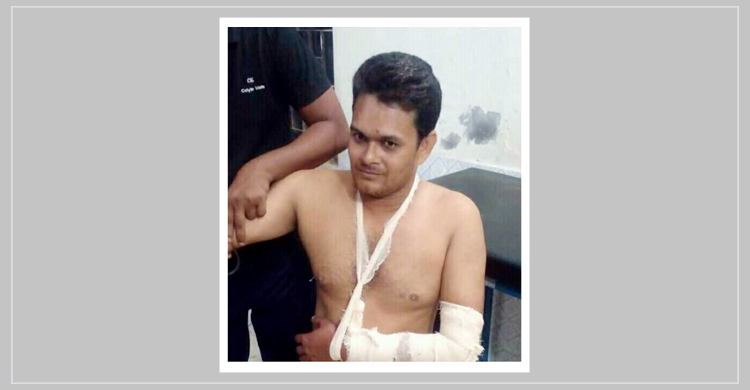 নামাজরত অবস্থায় ছুরিকাঘাত, হামলাকারী গ্রেফতার