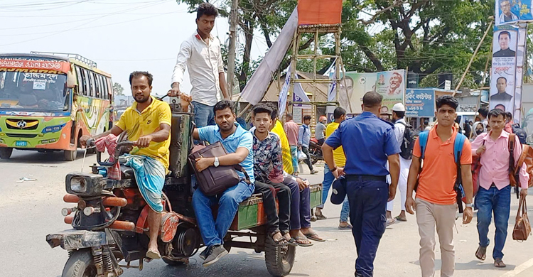 ঈদযাত্রায় রাজবাড়ী মহাসড়কে অবৈধ যানের দৌরাত্ম্য
