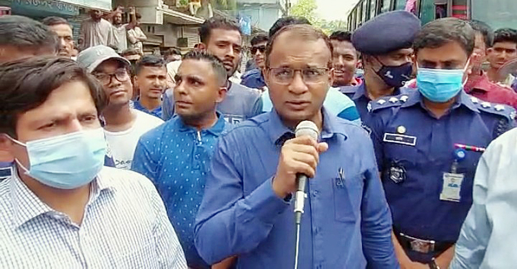 সড়ক অবরোধের পর রাজাপুরের টিএইচওর বদলির আদেশ প্রত্যাহার