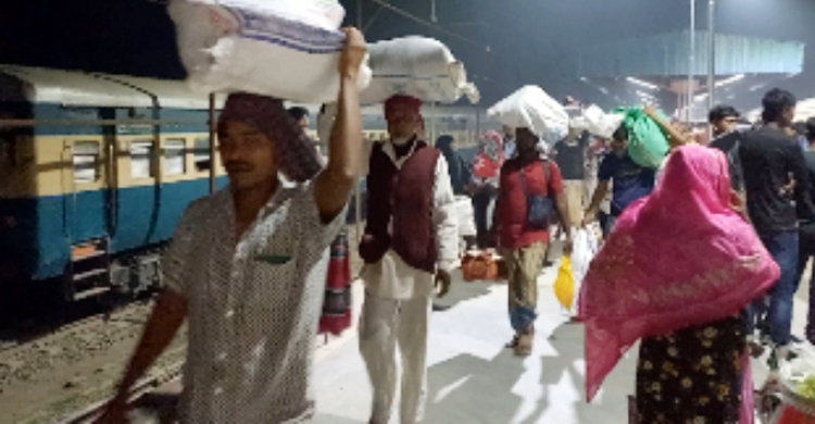 ভারতে দুদিনের উরস শেষে রাজবাড়ী ফিরলো স্পেশাল ট্রেন
