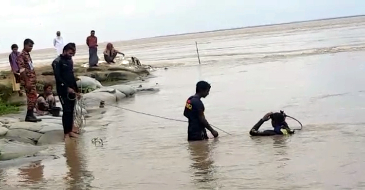 উদ্ধার করা যায়নি পদ্মায় নিখোঁজ সেই যুবককে, অভিযান সমাপ্ত