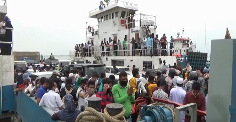 ঈদের পরদিনও বাড়ি ফিরছে মানুষ