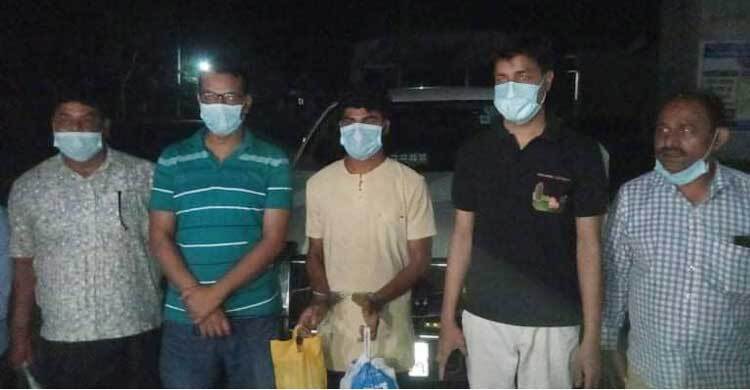 দৌলতদিয়ায় হেরোইনসহ মাদক ব্যবসায়ী আটক