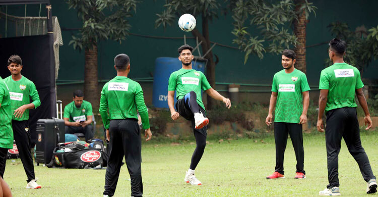 ইমনের উড়ন্ত সূচনার পর মেহেদি-সোহান ঝড়, রাজশাহীর বড় সংগ্রহ