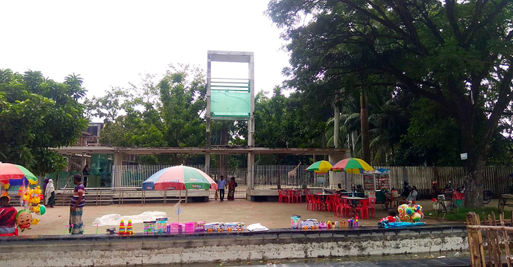 চিড়িয়াখানায় সাংবাদিক প্রবেশ নিষেধ