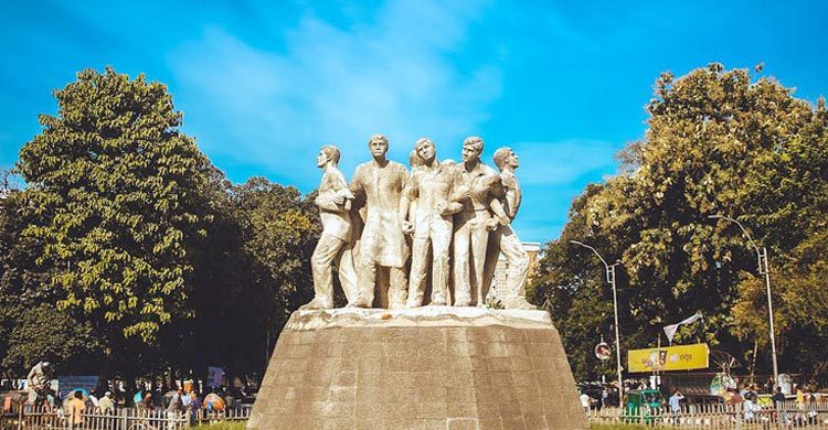 মাদকাসক্তদের হামলায় ঢাবির প্রক্টরিয়াল টিমের ৪ সদস্য আহত