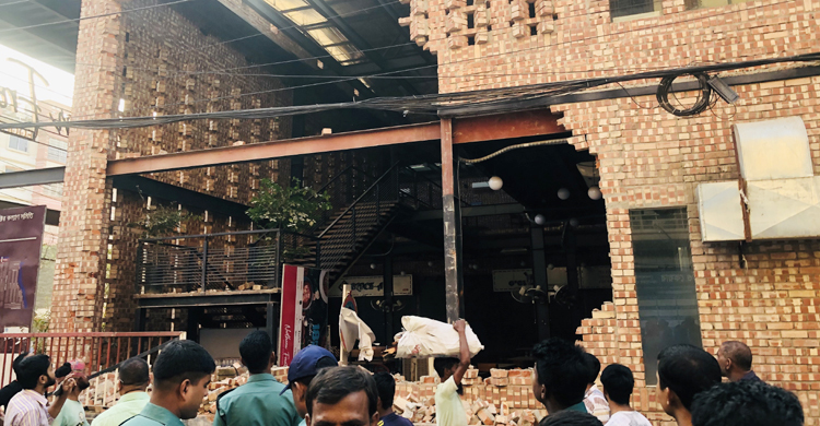 নকশাবহির্ভূত ভবন নির্মাণের দায়ে ১৬ লাখ টাকা জরিমানা
