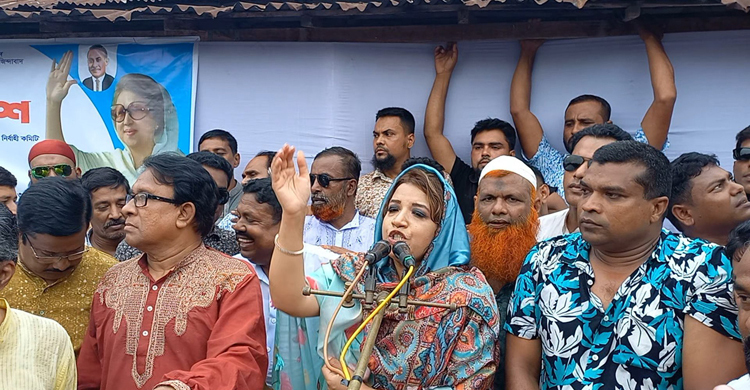 খালেদা জিয়াকে অন্যায়ভাবে আটকে রাখা হয়েছে: শামা ওবায়েদ