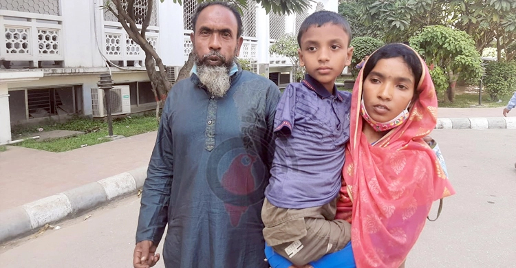 হাত-পা হারানো রাকিবের চিকিৎসায় প্রয়োজন ২ কোটি ৬৩ লাখ