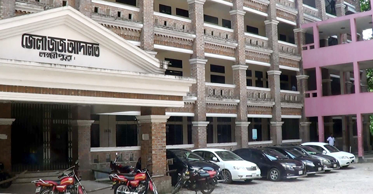 লক্ষ্মীপুরে ইউএনও-ওসির বিরুদ্ধে মামলা