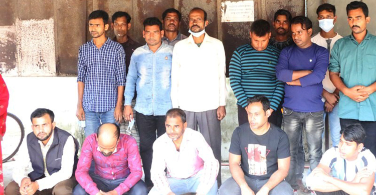 ‘দালাল সন্দেহে’ রামেক হাসপাতালে আটক ১৮