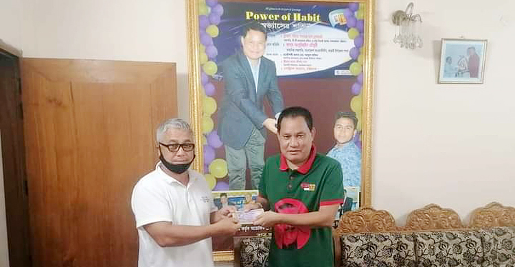 রাঙ্গামাটিতে হাতির আক্রমণে ক্ষতিগ্রস্তদের আর্থিক সহায়তা