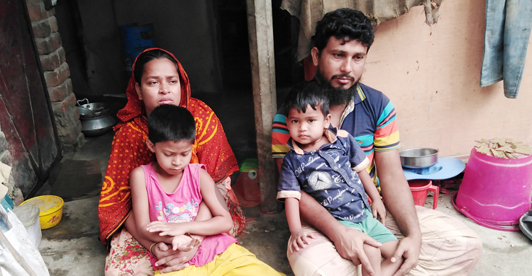 সেদিনের কথা মনে পড়লে এখনো আঁতকে ওঠেন রেবেকা