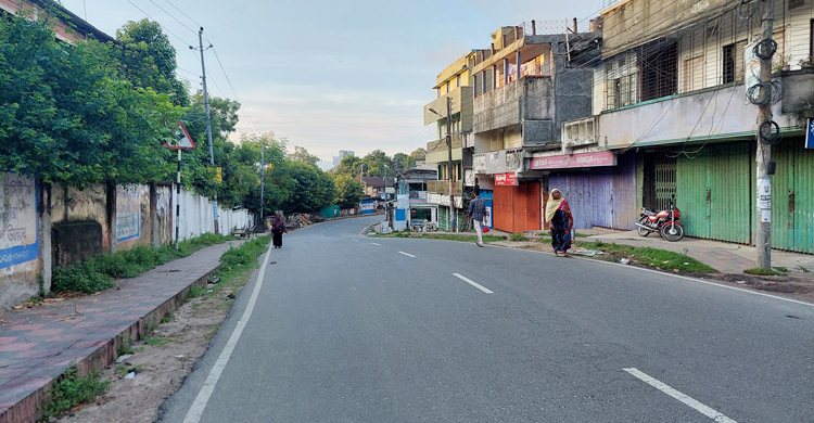 রাঙ্গামাটিতে নাগরিক পরিষদের ৩২ ঘণ্টার হরতাল চলছে
