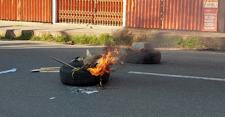 রাঙ্গামাটিতে নাগরিক পরিষদের ৩২ ঘণ্টার হরতাল চলছে