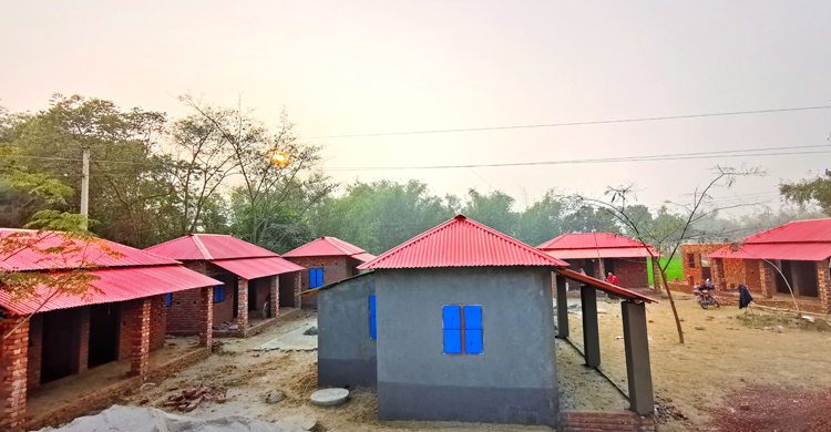 রংপুর বিভাগের ঘরহারা ১৩ হাজার পরিবার পাচ্ছে শান্তির নীড়