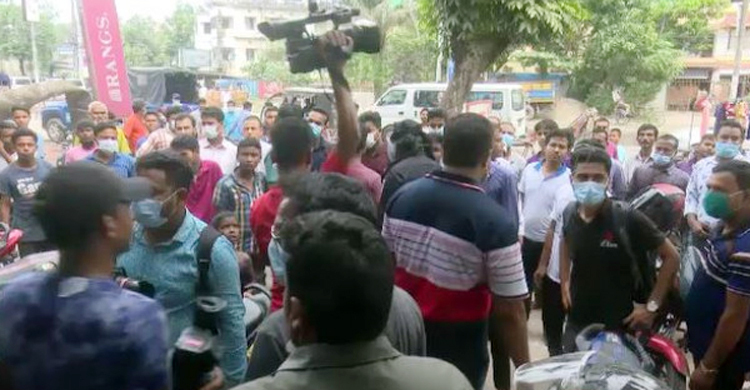 চাকরিজীবীকে ইয়াবা দিয়ে ফাঁসানোর চেষ্টা, পুলিশ কর্মকর্তা অবরুদ্ধ