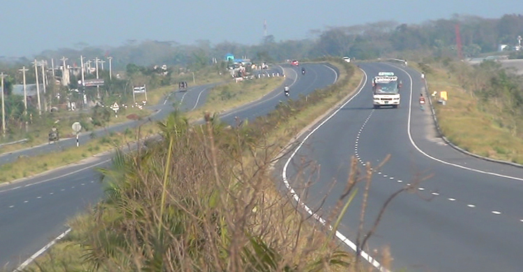 এলেঙ্গা-রংপুর চার লেন: ৬ বছর চলার পর বদলাচ্ছে প্রকল্প
