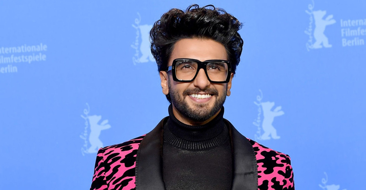 বলিউডে সুযোগ পেতে ২০ কোটি রুপি ঘুষ দিয়েছেন রণভীর!