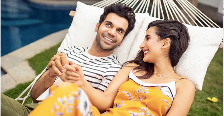 আজ রাজকুমারের বিয়ে, প্রেমিকাকে উপহার দিচ্ছেন প্রেমপত্র