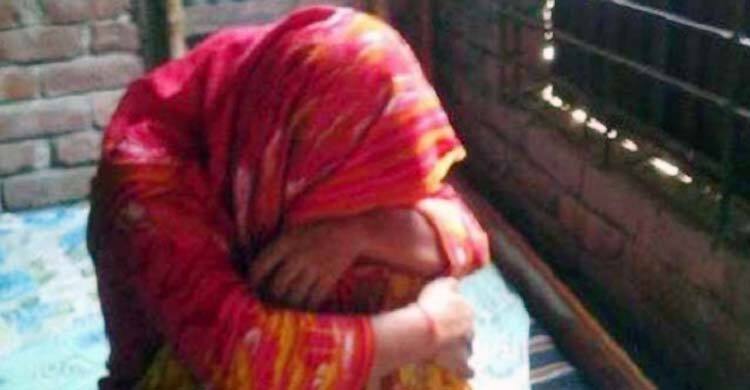 প্রেমিকের বিয়ের খবর শুনে বাড়িতে হাজির প্রেমিকা