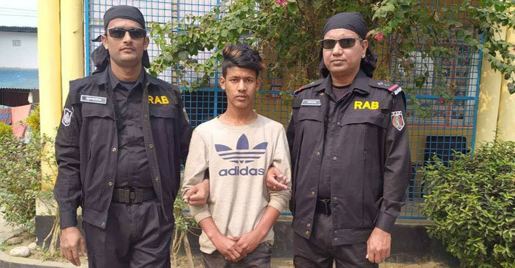 ছিনতাইকারীর মুখে কিশোরী গণধর্ষণের বর্ণনা