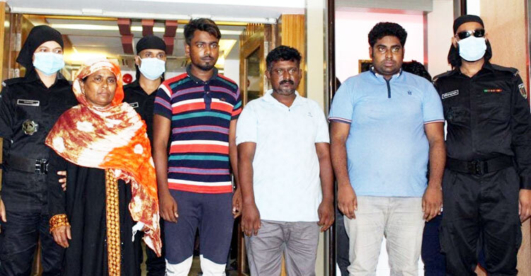 ৮ বছরে ৫০০ নারীকে ভারতে পাচার করেছেন রাফি : র‌্যাব