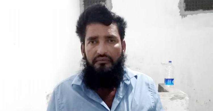 মেয়েকে ধর্ষণের অভিযোগে বাবা গ্রেফতার