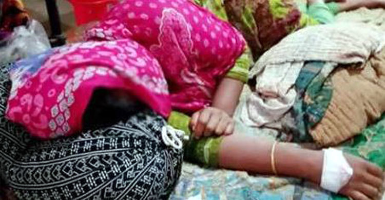 গৃহবধূকে গণধর্ষণের পর স্বামীকে ডেকে এনে হত্যা