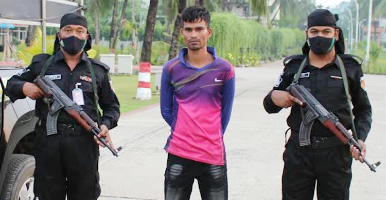 গণধর্ষণের ভিডিও প্রকাশের হুমকি, সীতাকুণ্ডে যুবক গ্রেফতার